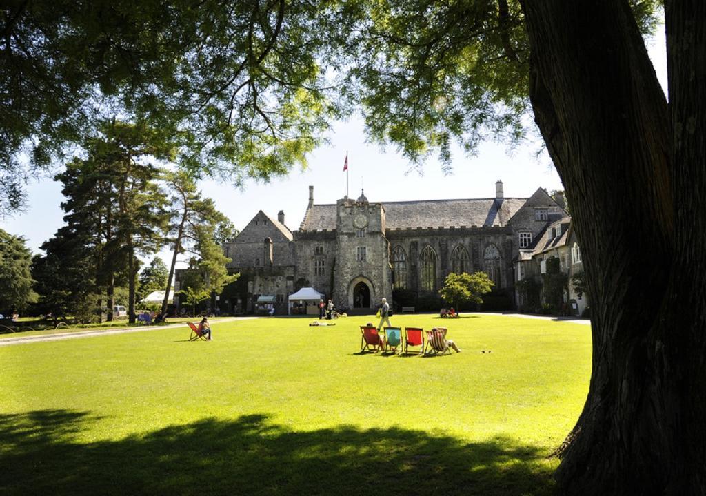 Dartington Hall Тотнес Экстерьер фото