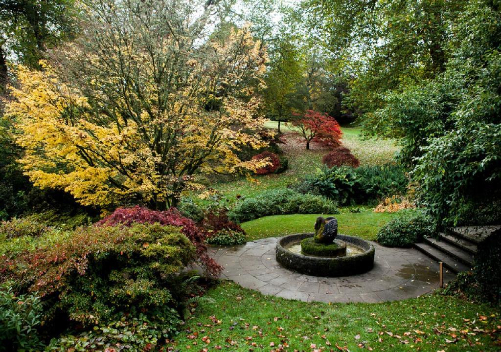 Dartington Hall Тотнес Экстерьер фото